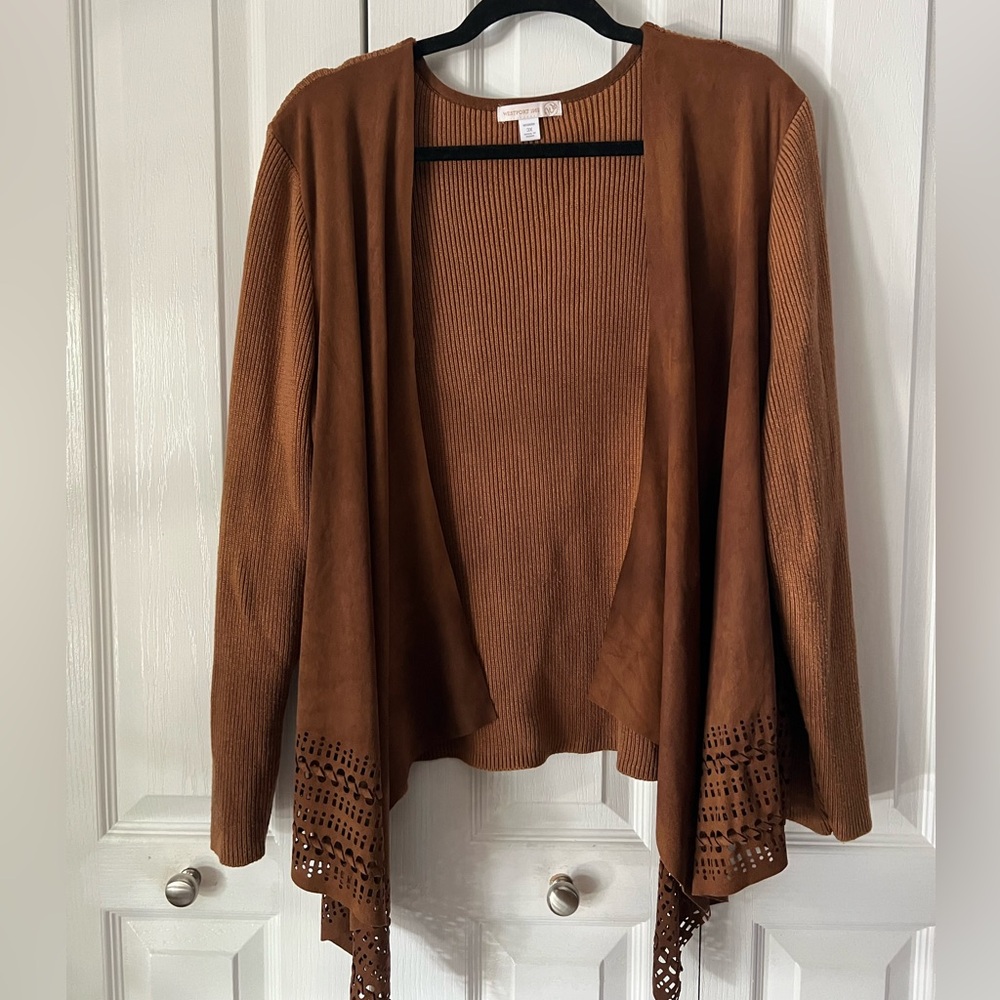 Westport 1962 Tan cardigan with lace trim